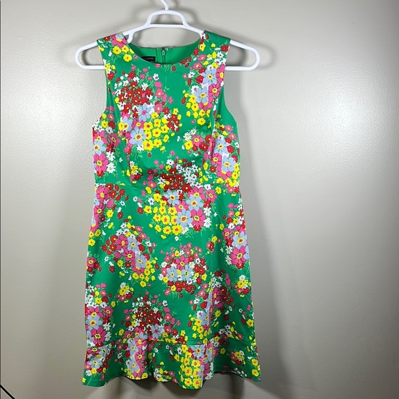 Talbots Vibrant Floral Green Sundress Scope Neck Ruffle Hem Lined Sz 8 - Picture 1 of 7